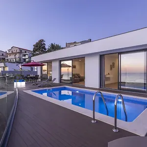 Searenity Vacation Ii By An Island Ferienhaus Arco da Calheta (Madeira)